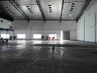 2200 SQM WAREHOUSE FOR LEASE WITH MEZZANINE/ OFC & PARKING SPACE. P300/SQM.DIRECT CLIENTS ONLY