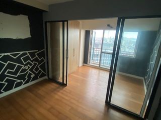 ACQUA PRIVATE RESIDENCES 1 BEDROOM FOR SALE LIVINGSTONE TOWER BELOW MARKET VALUE