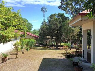 MANGO FARM AND RESORT WITH POOL 6 HOUSES