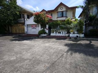 4 Bedrooms House and Lot for Sale in Manville Royale Subdivision, Tangub, Bacolod