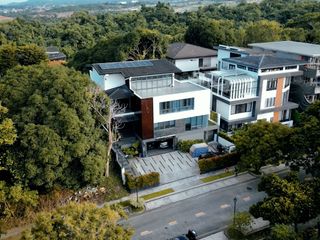 Ready to Move-In Modern Home with Roofdeck | Ayala Westgrove Heights Home for Sale