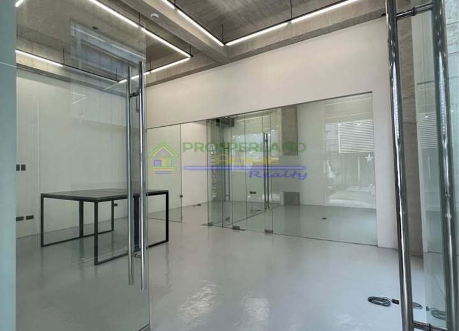 FOR SALE: OFFICE/WAREHOUSE IN TAGUIG