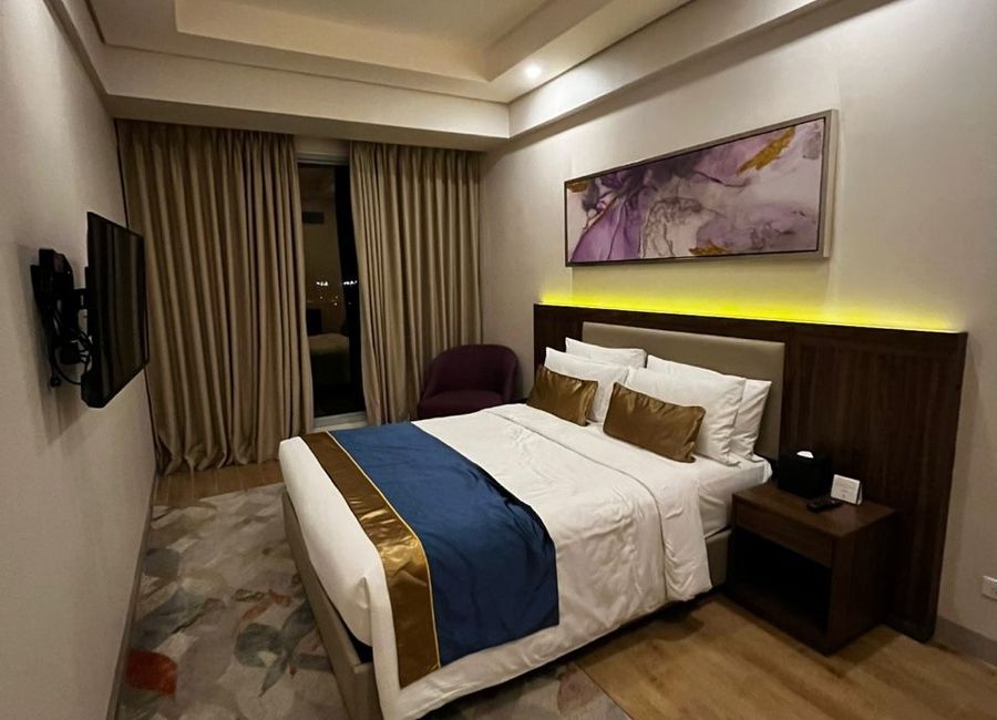 KINGSFORD HOTEL FOR SALE