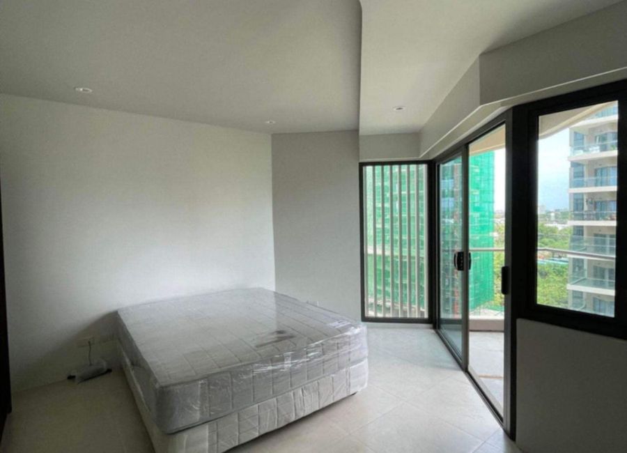 For Sale: Luxurious Tambuli Seaside Resort and Spa Unit