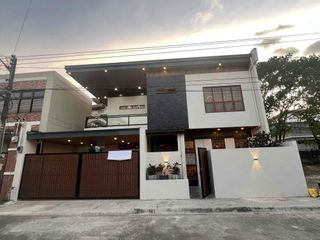 Fully furnished Modern Contemporary Home near Clark.