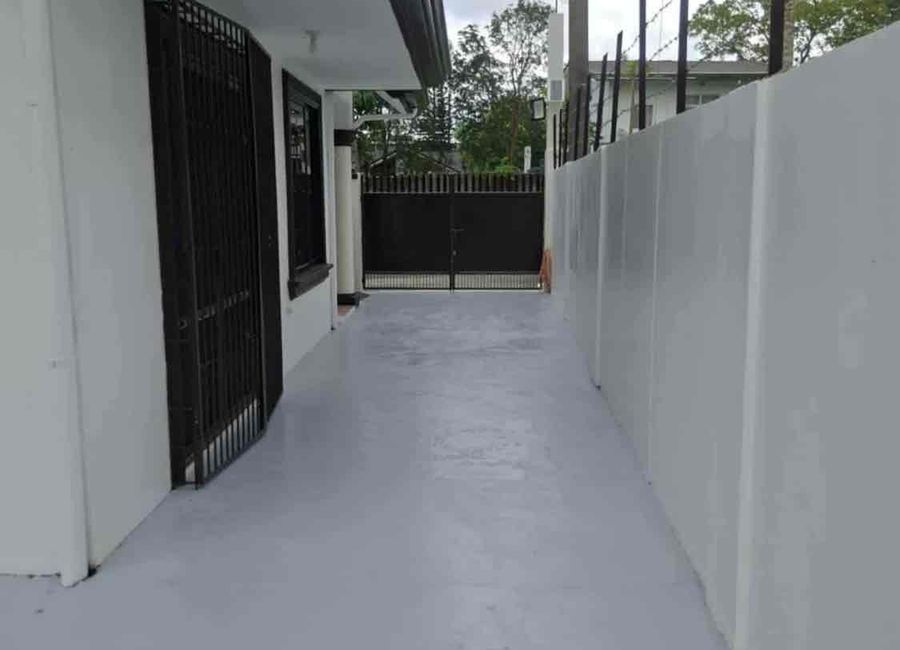 FOR SALE — FULLY RENOVATED HOUSE IN TAGAYTAY CITY