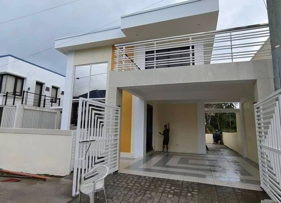 House & Lot For Sale in Tagaytay City-MC