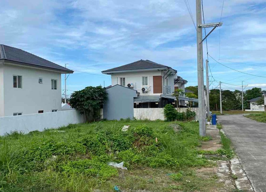 lot for sale available at phase 2