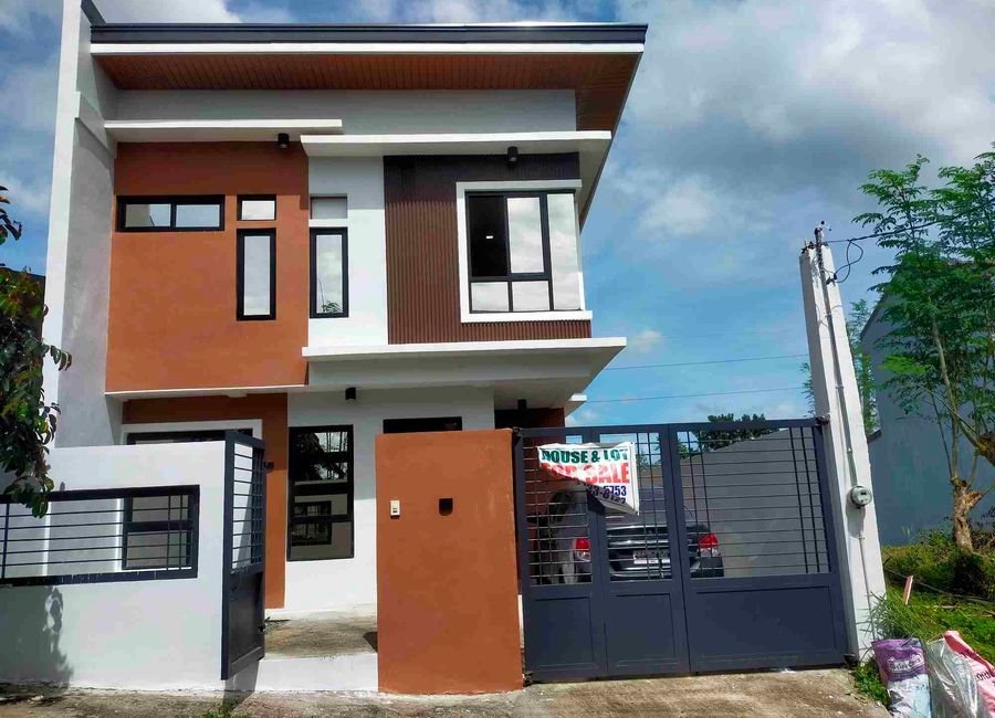 3 bedroom 2-storey House Metrogate Dasmarinas cavite