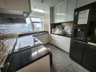 3 BEDROOM CONDO UNIT FOR SALE AND FOR RENT IN PASIG , CAPITOL COMMONS NEAR ESTANCIA MALL