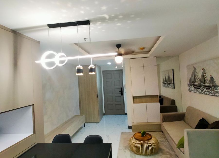 Fully Furnished & Interior-Designed Unit with Parking in Skyway Twin ...