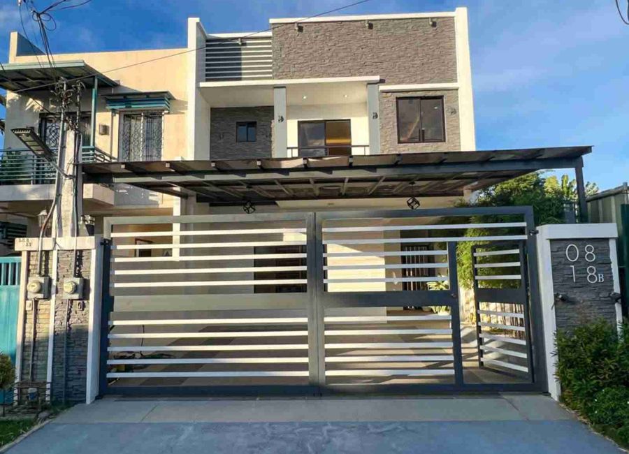 Single Attached House & Lot in BF Resort Las Pinas City
