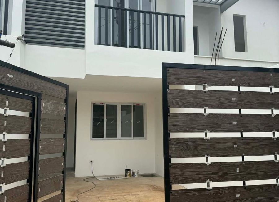 Ready for Occupancy in North Caloocan 5 minutes drive to SM Fairview