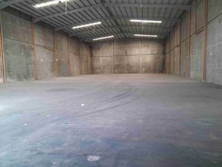 1081 SQM HIGH CEILING WHSE FOR LEASE. P350/ SQM. DIRECT CLIENTS ONLY.