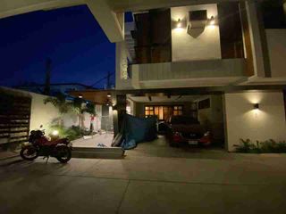 3 Bedroom Townhouse with 3 Car Garage and Maid's room For Rent at San Juan Cubao Crame Quezon City