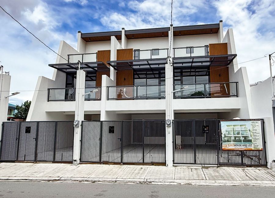 500K DOWNPAYMENT! Brand New Elegant 3-Storey Triplex House and Lot for Sale in Pilar Village Piñas City