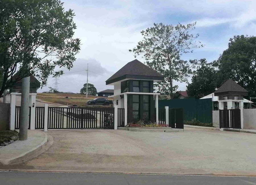 SWEATER-WEATHER PREMIUM TANAY EXCLUSIVE SUBDIVISIONS