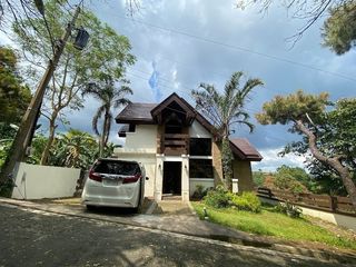 Canyon Woods 3-Storey 4-Bedroom Single Detached Residential with 2-Car Garage For Sale at Lemery Batangas