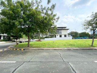 Rare Prime Lot For Sale - McKinley West Village