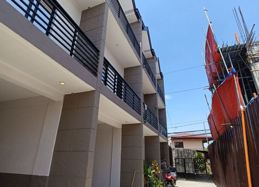 Modern Affordable Townhouse for Sale in Pasig near LCC COLLEGE-MD