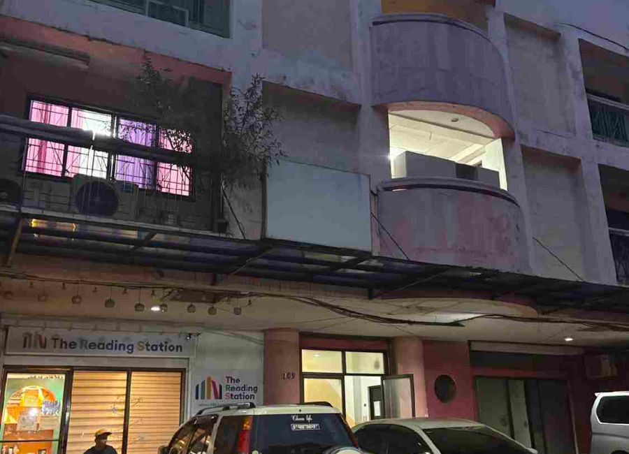FOR LEASE: Spaces /Office near Tomas Morato & Timog, QC