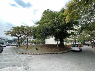 Commercial Lot for Sale in Madrigal Business Park, Muntinlupa City
