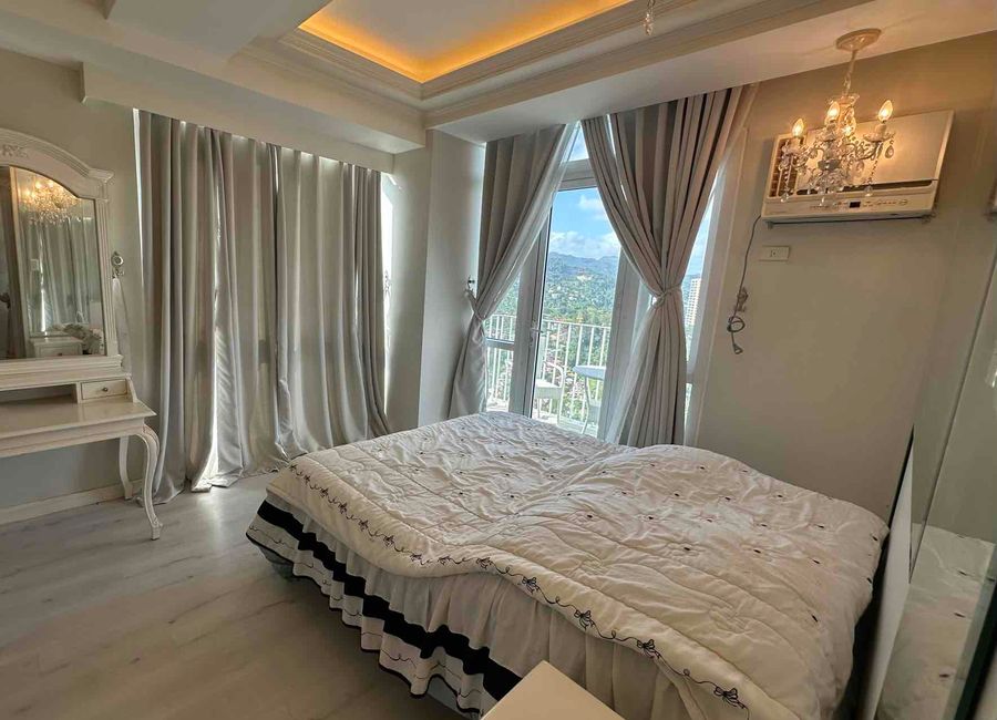 Fully Furnished 1 bedroom Corner unit with parking