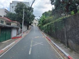 FOR SALE - Lot with Old House in Maytunas, San Juan City
