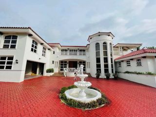 Massive Mansion in Tagaytay Midland with 6BR, Firing range and own Swimming Pool for Sale!
