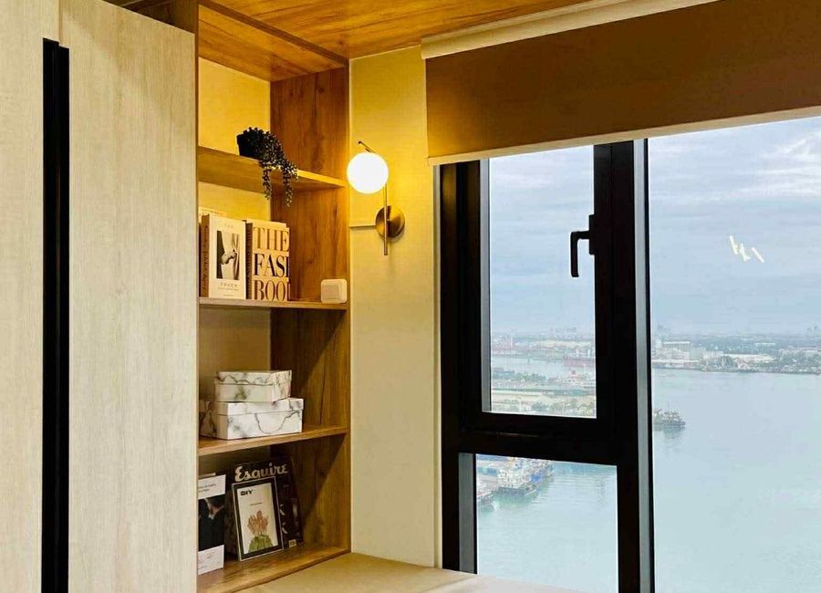 FOR SALE - STUDIO FRONT SEAVIEW IN MANDANI BAY, MOVE-IN READY. INTERIOR ...