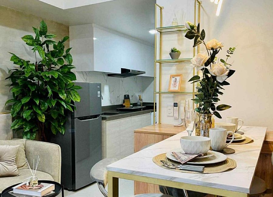 FOR SALE - STUDIO FRONT SEAVIEW IN MANDANI BAY, MOVE-IN READY. INTERIOR ...