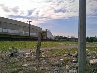FOR SALE: Prime commercial vacant lot along Ninoy Aquino Avenue Paranaque City