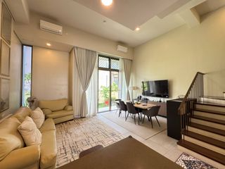 FOR SALE: 4-Bedroom Townhouse / Duplex in Sevina Park Villas, Biñan, Laguna