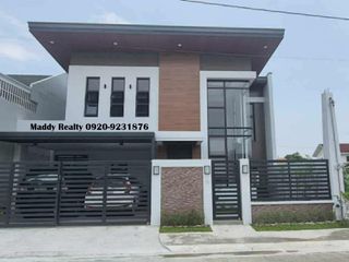 Exclusive Princeton Heights: Spacious 2-Storey House with 2-Car Garage