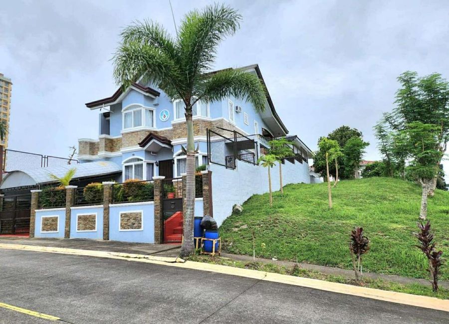 House and Lot for Sale, Tagaytay Executive Village, Tagaytay City (just back of Olivarez College School)