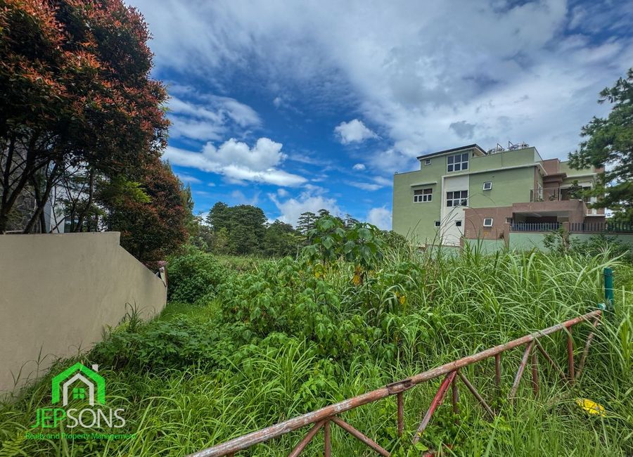 Residential Lot in Pinewoods Golf and Country Club