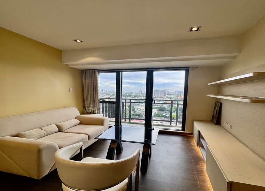 For Sale l Knightsbridge Residences - 1BR Condominium in Makati City