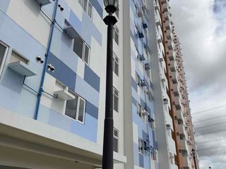 Condo For Sale in Tulip Gardens in Southwoods City