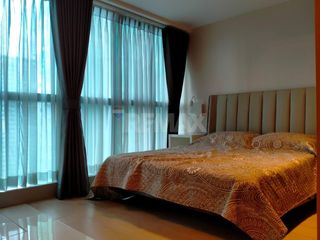 1BR Unit for Sale in Uptown Parksuites, BGC