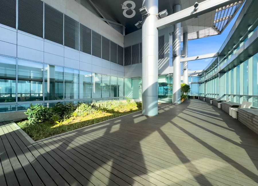 17-Storey Office Building for Sale in BGC Taguig | 13,618 sqm GFA | 208 ...