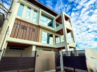 Stunning Brand New 3-Storey House & Lot for sale along Bacoor Blvd. Bacoor, Cavite City