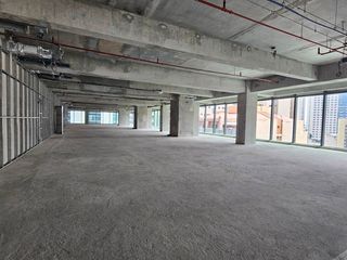Half floor Office Space for rent/for lease in The Gentry Corporate Plaza Makati City