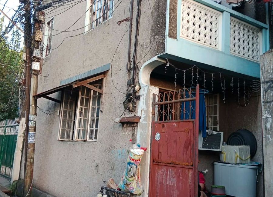 5-UNIT CONCRETE APARTMENT