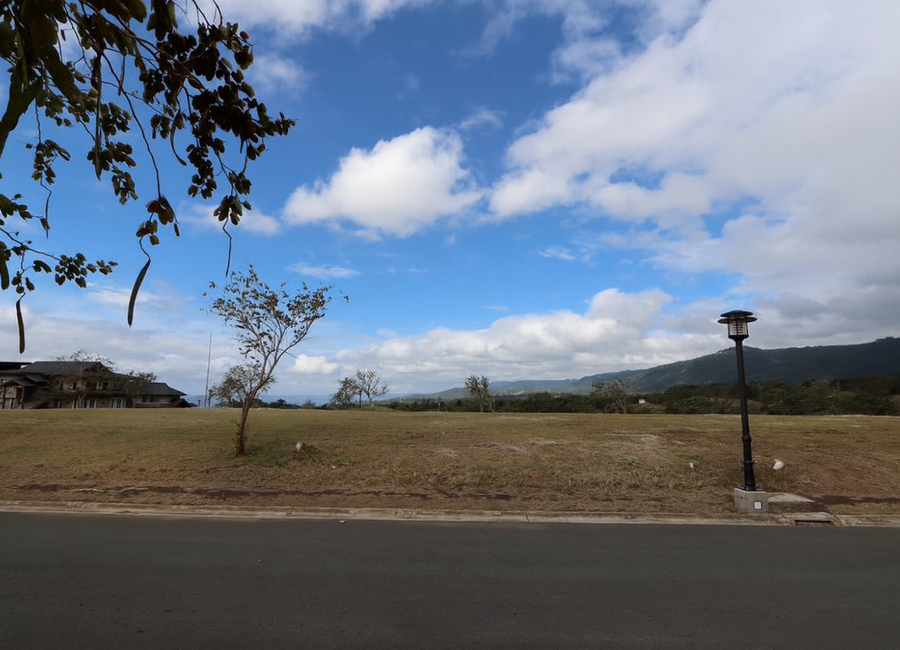For Sale – Residential Lot Sycamore Heights