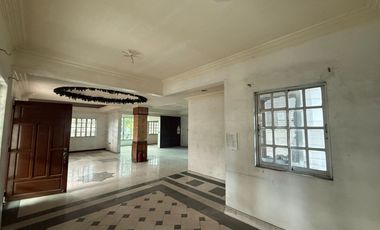 MULTI USE PROPERTY FOR RENT or SALE VALENZUELA