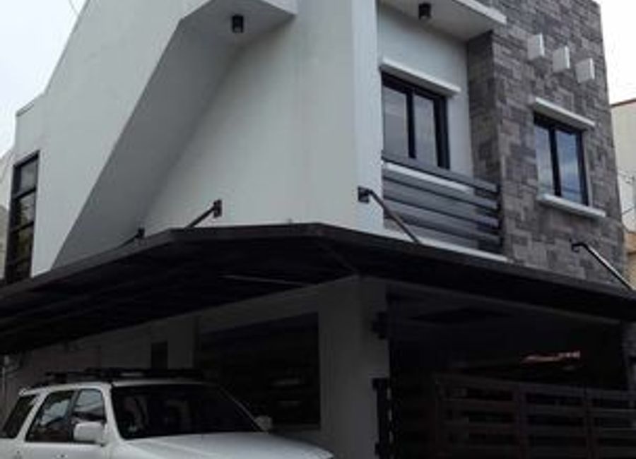 135 sqm El Dorado townhouse in Better Living, Paranaque