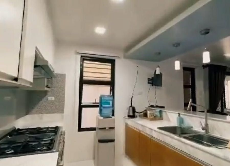 Metrogate Spring Meadows 5 bedrooms fully furnished for sale in Bulacan