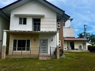 TWO STORY HOUSE WITH EXPANSIVE LOT FOR SALE  IN PORAC PAMPANGA