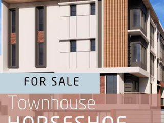Horseshoe Townhouse FOR SALE