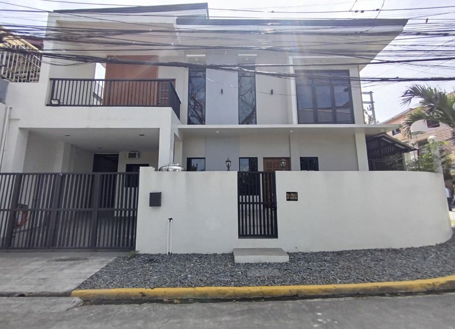 17M RFO Corner House and Lot Near SM BF For Sale in San Antonio Paranaque LSS